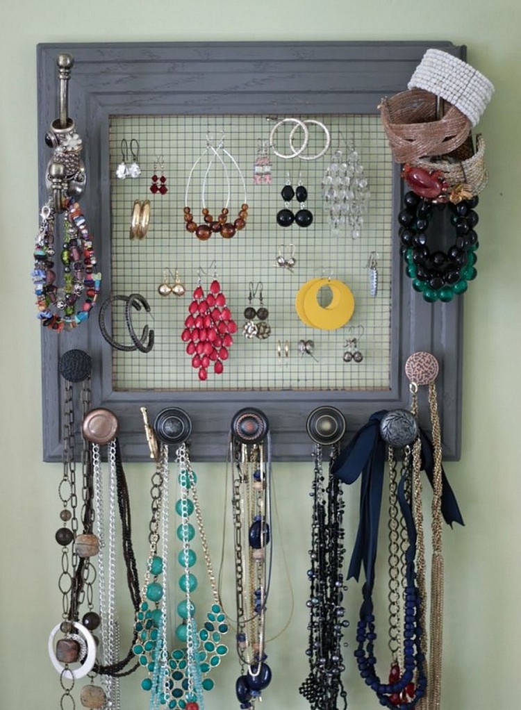 Ideas for Recycled Jewelry Hangers