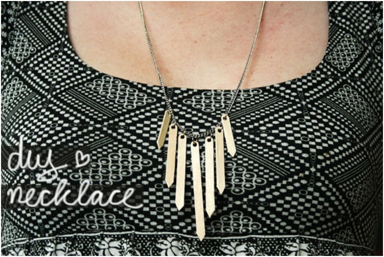 Wooden Sticks Necklace