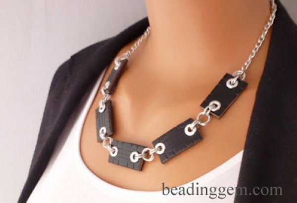 Recycled Old Belt into Jewelry Nacklace